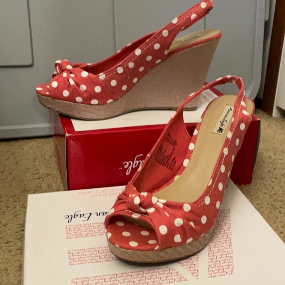 AMERICAN EAGLE PINUP SANDALS 10W